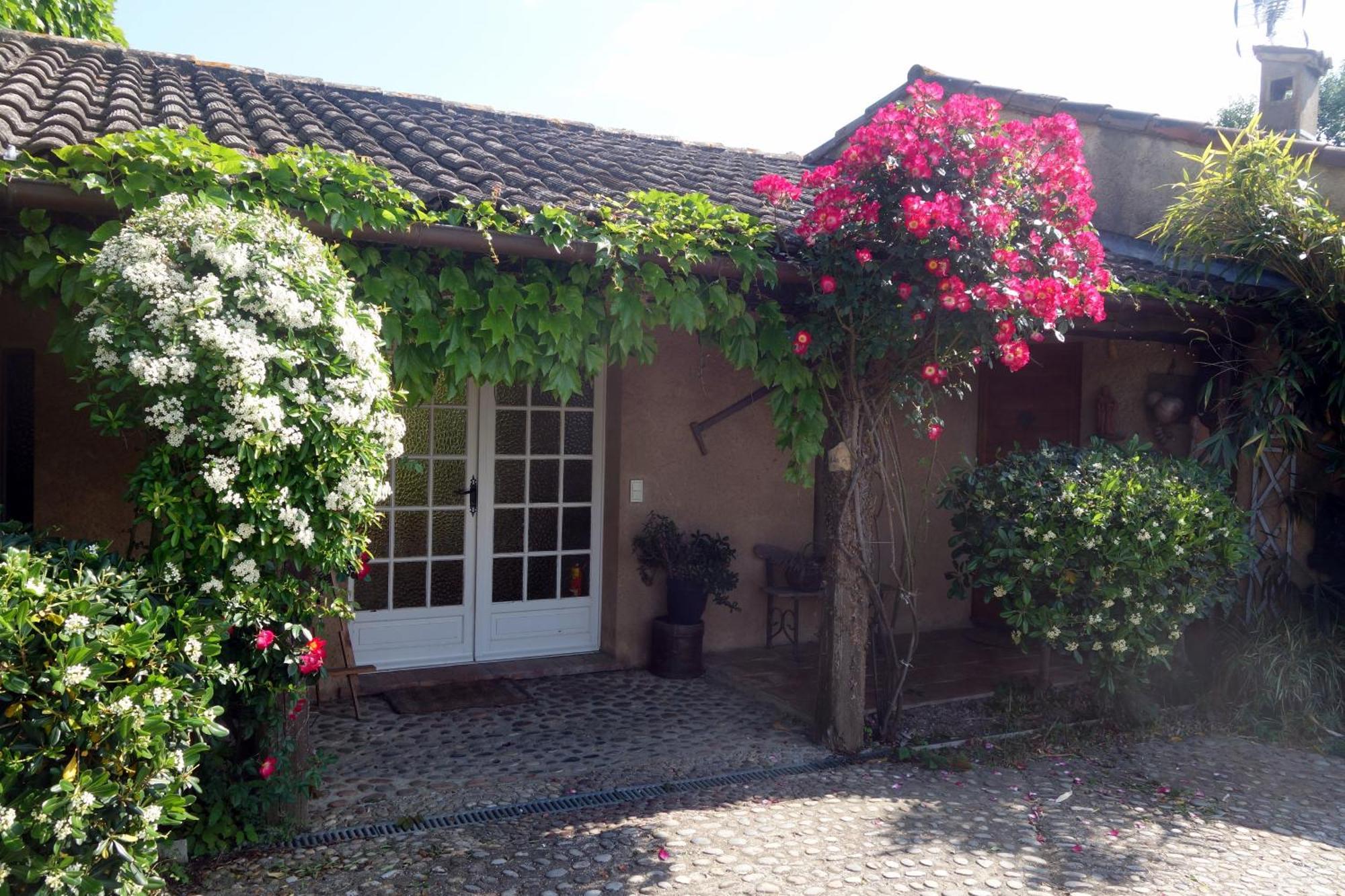 Domaine Du Lac De La Vallee La Roquette-sur-Siagne Bagian luar foto